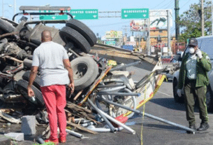 República Dominicana reporta 134 accidentes de tránsito en un fin de semana. El saldo fue de 22 muertos y 218 heridos. Autoridades alertan por aumento previo a Navidad.